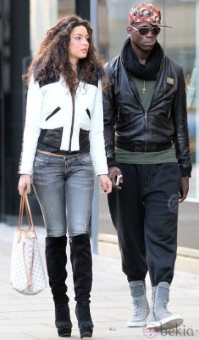 Mario Balotelli with his girlfriend Raffaella Fico out shopping in Milan, Italy.<br/><P><br/>Pictured: Mario Balotelli and Raffaella Fico<br/><P><br/><B>Ref: SPL319560 270911 </B><BR/><br/>Picture by: Splash News<BR/><br/></P><P><br/><B>Splash News and Pictures</B><BR/><br/>Los Angeles: 310-821-2666<BR/><br/>New York: 212-619-2666<BR/><br/>London: 870-934-2666<BR/><br/>photodesk@splashnews.com<BR/><br/></P>