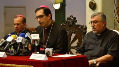 El arzobispo José Luis Escobar habló de la separación del sacerdote ante los medios de comunicación.