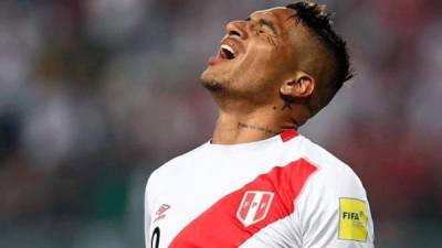 Paolo Guerrero es la máxima figura de Perú. FOTO EFE.