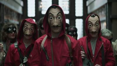 La aclamada serie 'La casa de papel' es una de las tendencias del momento. La serie española narra el atraco más grande de la historia. Sus personajes y trama están cautivado a todo mundo, pero seguro no conocías 10 secretos que oculta esta gran producción.