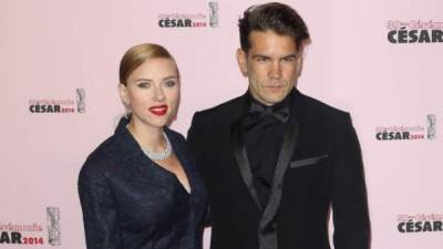 Scarlett Johansson y Romain Dauriac tienen una hija llamada Rose.