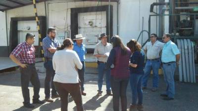 Visita oficial de las autoridades de la SAG a la planta pocesadora de Carnes y Derivados (C&D).