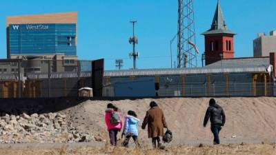 Miles de migrantes han llegado en las últimas semanas a la frontera de EEUU para ingresar ilegalmente al país./AFP.