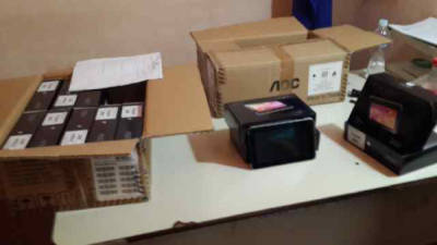 Las cajas conteniendo las tablets fueron presentadas ayer como evidencia ante el Ministerio Público.