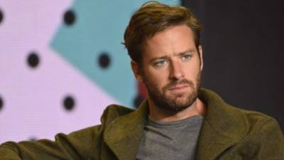 El actor Armie Hammer ha negado las acusaciones en su contra.