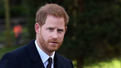 En los últimos meses, el príncipe Harry y su esposa Meghan Markle han criticado a la Casa Real Británica.