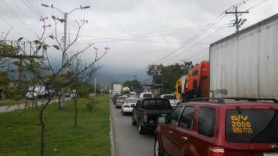 No hay paso por parte de la trocha que conduce al estadio Olímpico por lo que conductores deben tomar rutas alternas.