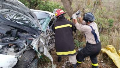 El joven Gustavo Merlo Salgado, de 26 años, murió al accidentarse en su automóvil.