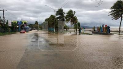 Se espera que la fuerza de los vientos de Eta crecerá entre la tarde del lunes y la madrugada del martes.