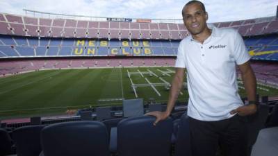 Rivaldo, ex estrella brasileña, es actual embajador de Betfair y habitualmente visita a su antiguo Club, el Barcelona.