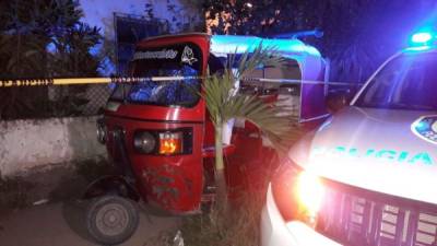 La mototaxi que conducía Gerson López Zelaya.