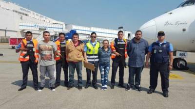 Los cuatro hondureños llegaron al aeropuerto sampedrano en un vuelo procedente de Estados Unidos.