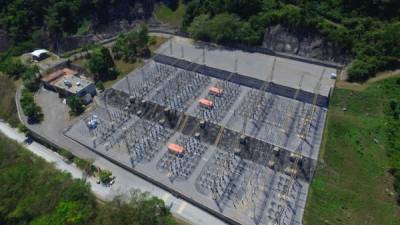 Imagen de la estación de energía ubicada en la represa El Cajón. Foto: Yoseph Amaya