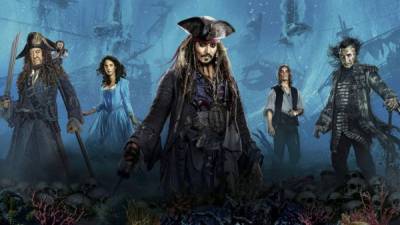 Tal parece, las aventuras del pirata Jack Sparrow ya no entretienen al público. “Piratas del Caribe” fue un fenómeno de taquilla en sus primeras entregas, y aunque la quinta parte: “Piratas del Caribe : la venganza de Salazar” lideró los primeros lugares de taquilla este año, su recaudación bajó bastante en comparación con sus antecesoras.