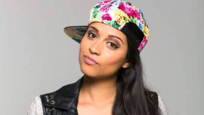 La youtuber canadiense de origen indio Lilly Singh, más conocida como 'Superwoman'.