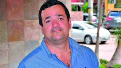 Yankel Rosenthal fue sacado por un acceso privado para evitar ser abordado por los medios de comunicación.