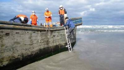 Las precarias embarcaciones norcoreanas siguen llegando a las costas japonesas.