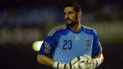 KIEV, UKRAINE - MAY 26: Kiko Casilla of Real Madrid celebrates with The UEFA Champions League trophy following his sides victory in the UEFA Champions League Final between Real Madrid and Liverpool at NSC Olimpiyskiy Stadium on May 26, 2018 in Kiev, Ukraine. (Photo by Angel Martinez/Real Madrid via Getty Images)