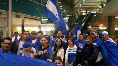 Aficionados hondureños llegaron a animar a la Selección en Vancouver.