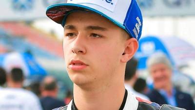El piloto suizo de Moto3 Jason Dupasquier murió a los 19 años de edad. Foto EFE.