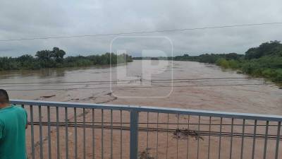 El caudal del río Ulúa ha aumentado considerablemente producto de las lluvias en la región de occidente.