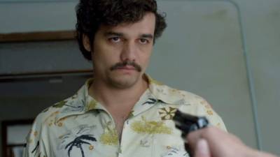 Juan Pablo Escobar, hijo del capo colombiano, Pablo Escobar, reveló los 28 errores que encontró en la segunda temporada de la serie Narcos que se estrenó el pasado 2 de septiembre.