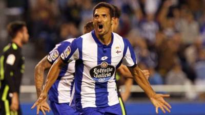 Celso Borges a sus 32 años de edad regresa al Deportivo de la Coruña que jugará en la Segunda B de España (Tercera categoría).