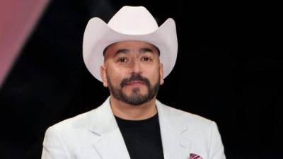 Lupillo Rivera niega las acusaciones de su tía Pita Saavedra.