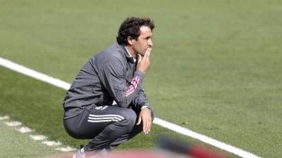 Raúl no ocultó su emoción de llegar al banquillo del primer equipo del Real Madrid. Foto Diario Marca.