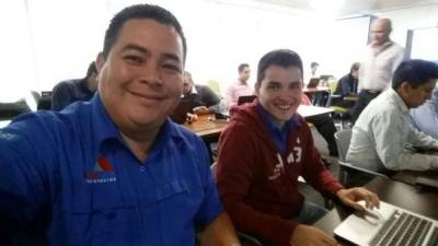 Mauricio Talbott y Gabriel Guevara participan en un taller intensivo en Bogotá, Colombia que ofrece la empresa de software SAP.