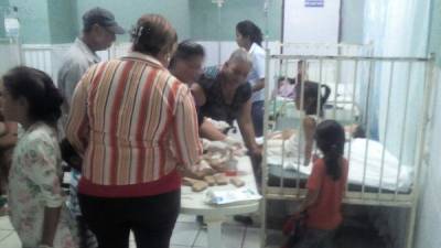 Los niños heridos están siendo atentidos en un hospital.