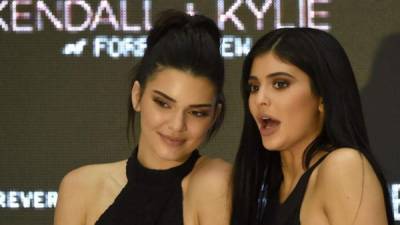 Las famosas hermanas Kendall y Kylie Jenner. Foto: AFP.