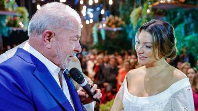 El expresidente brasileño Luiz Inácio Lula da Silva se casa este miércoles en Sao Paulo con Rosangela da Silva, una socióloga 21 años más joven que podría convertirse en primera dama si él vence las elecciones de octubre.