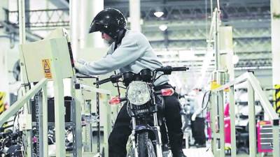 El ensamblaje de motos por técnicos hondureño crece en el país.