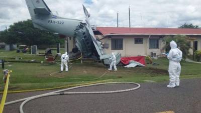 La aeronave cayó en un edificio donde permanecía personal estadounidense de la base aérea de Palmerola.