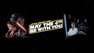 El cuatro de mayo es el Día de Star Wars y los fanáticos de la saga galáctica lo celebran por todo lo alto. El día fue escogido porque hace un juego de palabras con la expresión en inglés 'que la fuerza de acompañe' ('may the force be with you') en donde la palabra 'may' se corresponde con el mes de mayo y fourth (cuatro, o, cuarto) suena parecido a 'force' (fuerza).