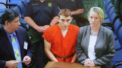 Cruz se declaró culpable de 17 cargos de asesinato y 17 cargos de intento de asesinato tras abrir fuego en su antigua secundaria en Florida.
