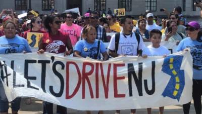 Foto de una protesta de residentes en el estado de Nueva Jersey. Tomada de www.facebook.com/maketheroadnj