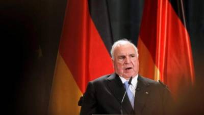 Helmut Kohl, es considerado el patriarca de la Unión Cristianodemócrata (CDU) que dirige Angela Merkel y el artífice de la reunifcación alemana.