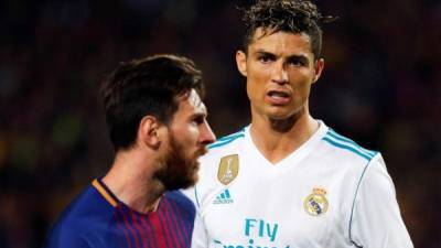 Lionel Messi y Cristiano Ronaldo son los máximos ganadores históricos del Balón de Oro. Ambos han conquistado 5. FOTO EFE.