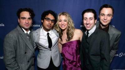 1. US$ 900.000 Jim Parsons, Jhonny Galecki, Kaley Cuoco, Simon Helberg y Kunal Nayyar – The Big Bang Theory.