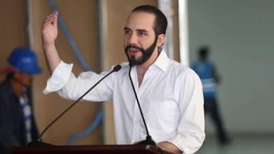 Bukele, ex alcalde de San Salvador, denuncia una campaña en su contra para evitar su candidatura presidencial.