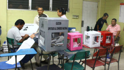 En San Pedro Sula los partidos capacitan a sus representantes en las mesas.