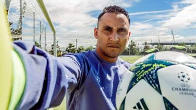 Keylor Navas está listo para atajar ante el Borussia Dortmund.