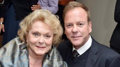 Kiefer Sutherland, hijo mayor de Shirley Douglas, anunció el fallecimiento de la actriz.