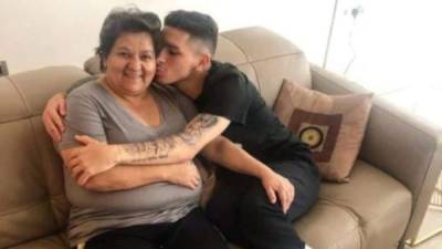 Viviana Di Pascua, madre de Lucas Torreira, falleció a los 53 años a causa del coronavirus. (Foto: Instagram)