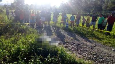 El hecho se registró a la orilla de una calle en la colonia Villa Argentina de la aldea El Pino.