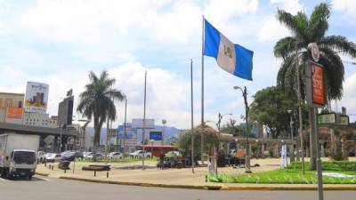 Muchos migrantes hondureños están optando por quedarse en Ciudad Guatemala.