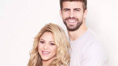 Shakira y Piqué en una sesión de fotos para la campaña de la Unicef.