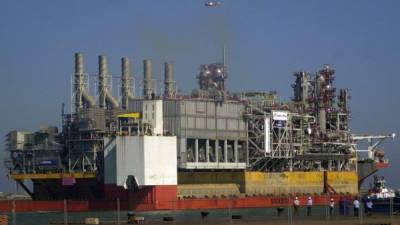Colombia tendrá la primera barcaza de licuefacción de gas en el mundo.